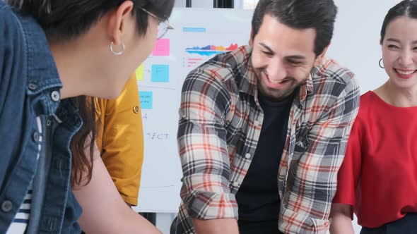 creative agency business brain storm meeting presentation Team discussing alt