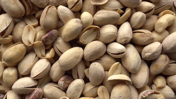 Pistachios alt