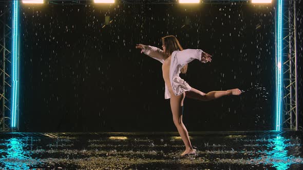 Contemporary Sensual Ballet Choreography Performed By Slender Flexible Ballerina Amidst the alt