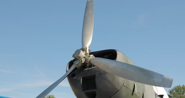 Closeup of the Propeller of an Old Restored Plane alt