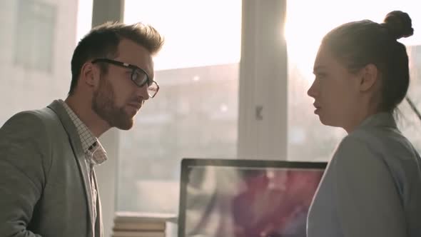 Sharing Opinion with Colleague alt