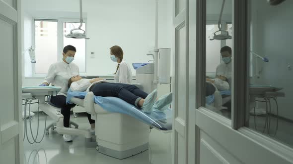 Dental chair lifting up alt