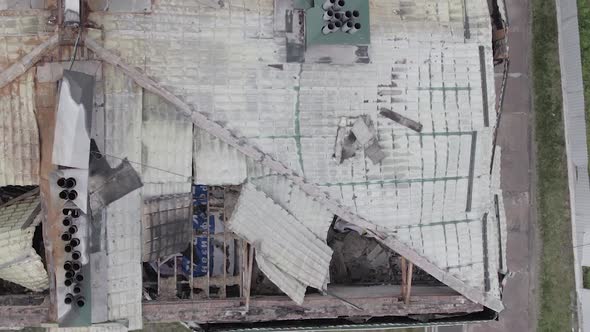 Vertical Video of a Building Destroyed By War in Ukraine alt