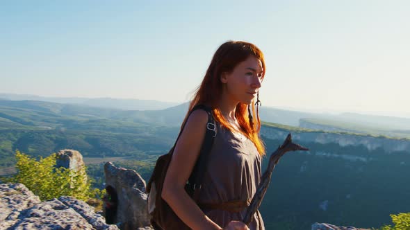 Amazing Panorama with Going Girl Hills Forest alt