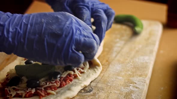 Bend the Corners of the Dough alt