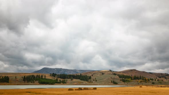 Time lapse of the clouds over the landscape of Yellowstone alt