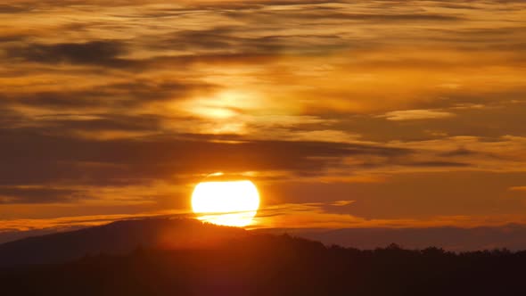 Sunrise Time Lapse in Mountain