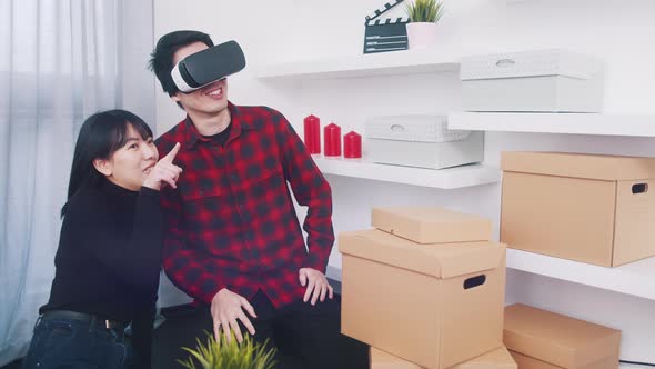 Couple Buying New Home alt