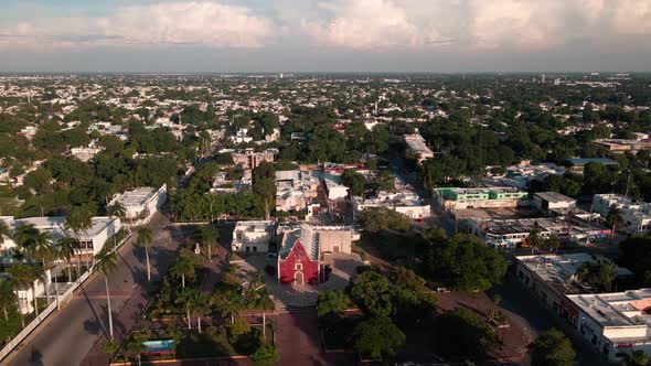 Fron view of Church of Itzimna in Merida, Mexico alt