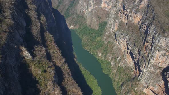 Canyon Sumidero Mexico alt