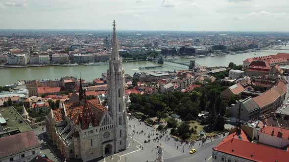 Cityscape of Budapest with River Danube alt