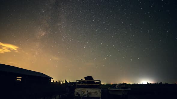 Night scape time lapse panning through the sky viewing stars alt