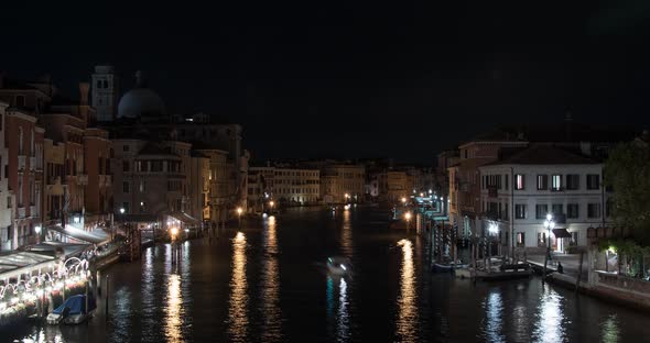Timelapse of the Grand Canal at night