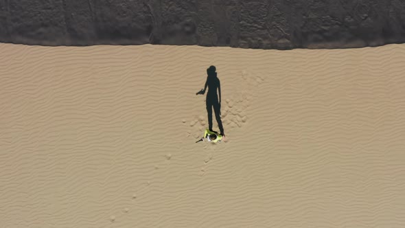 Entertainment VR Virtual Reality Gamer Excited Woman Happy to Win AR Play alt