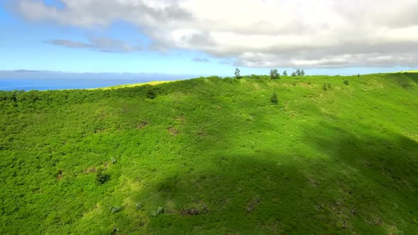 Panoramic view of Kauai landscape on a sunny day