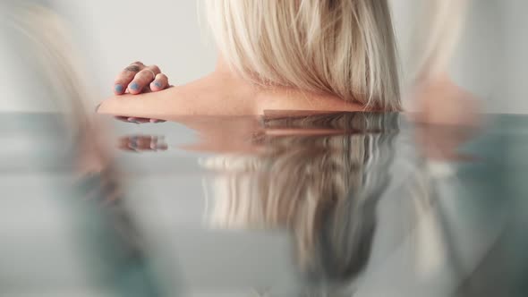 Body Care Skin Beauty Woman Bare Shoulders Mirror alt