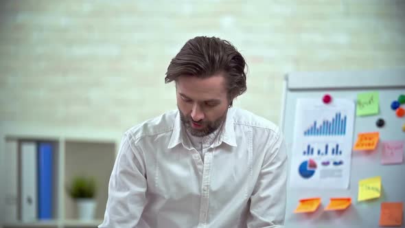 Man Facing Problems in Business alt