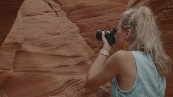 Photographer In The Canyon alt