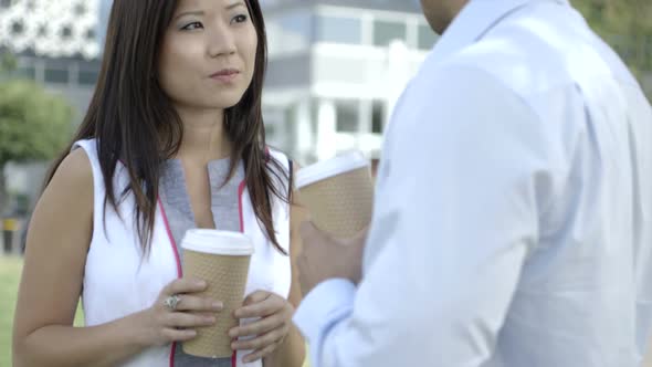 MS TU Man and woman doing discussion