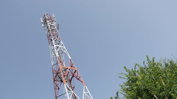 System of telecommunication repeater antennas background 4K 3840X2160 UHD panning  footage - Outdoor alt