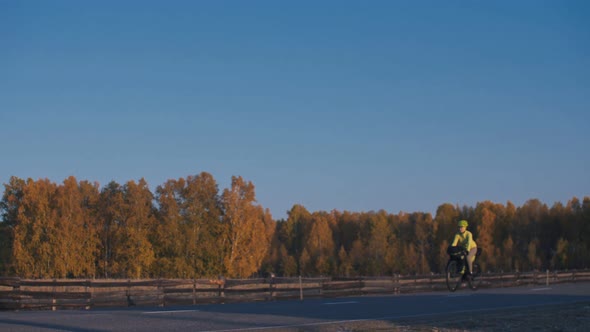 The Woman Travel on Mixed Terrain Cycle Touring with Bikepacking alt