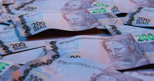 Brazilian Real Loop - 4K alt