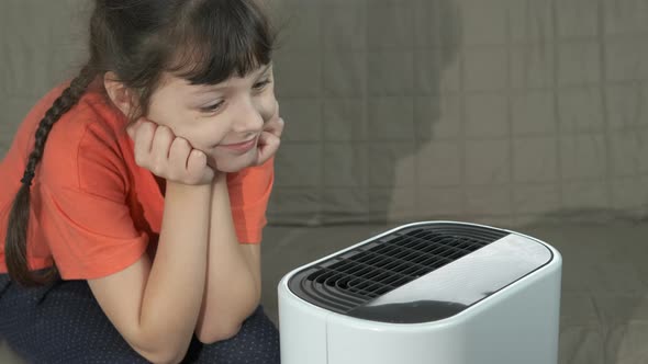 Child ultrasonic purifier. alt