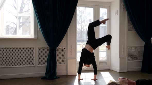 Contemporary Dance Performance Young Woman and Man are Dancing in Hall Slow Motion Shot alt