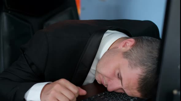 Office Worker Sleeping at Work alt