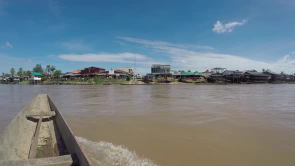 Boat ride on the Mekong River in the 4,000 islands near Don Det in Laos alt