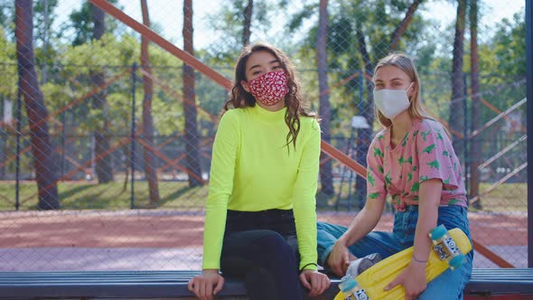 Coronavirus Concept Two Ladies Friends in a Urban alt