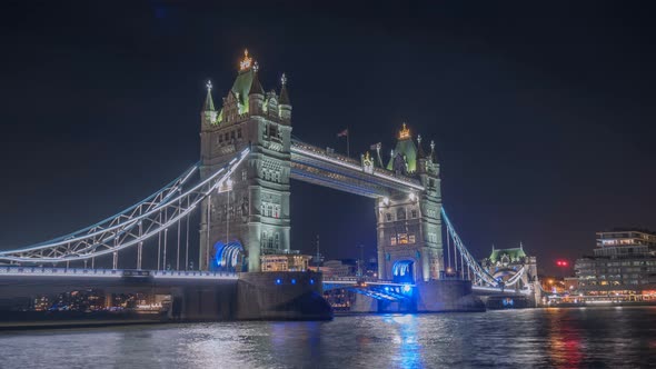 Tower Bridge Night Light alt