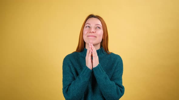 Young Red Hair Woman Posing Isolated on Yellow Color Background Studio alt