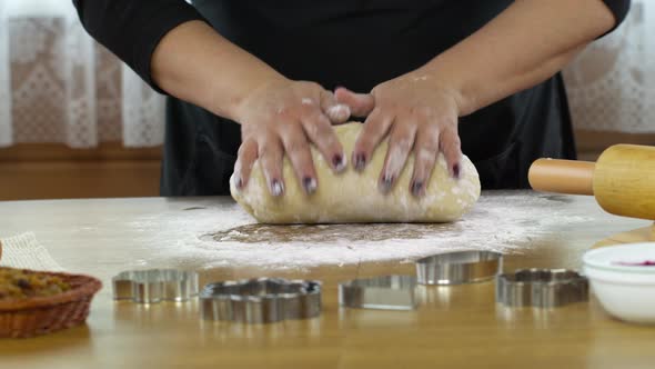 Close Up Female Hands Kneading Yeast Dough on Table Sprinkled with Flour alt