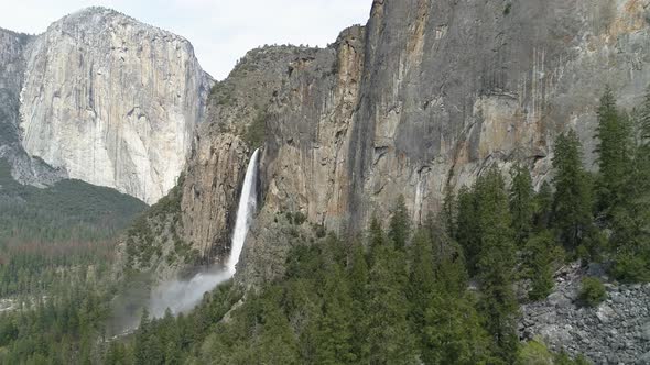 Aerial view of the Bridalveil Fall in Yosemite alt