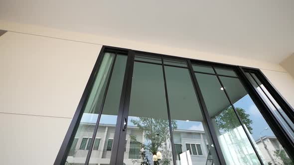 White Modern and Minimal Home Exterior Design alt