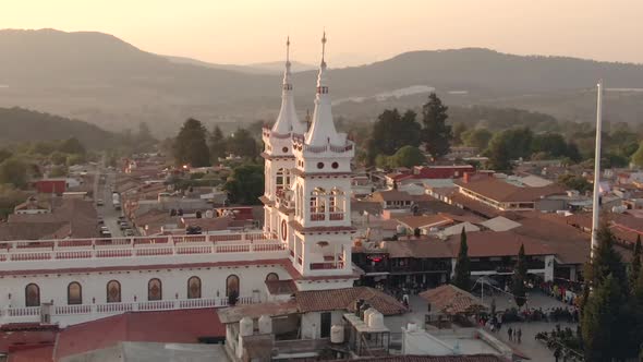 Old And Unique Architectural Design Of San Cristobal Church In magic town of Mazamitla, Jalisco, Mex alt