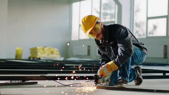 Looking to the Camera Constructor Worker with alt