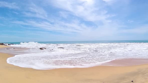 Beautiful Beach in Sri Lanka alt