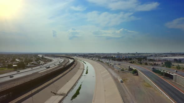 Border Wall  El Paso Tx  -  Juarez Border (USA-MEX) alt