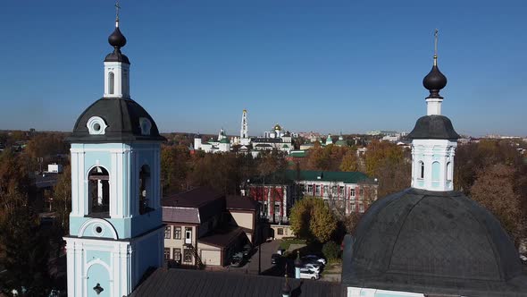 Autumn view of the Holy Trinity Lavra of St. Sergius from a bird's eye view alt