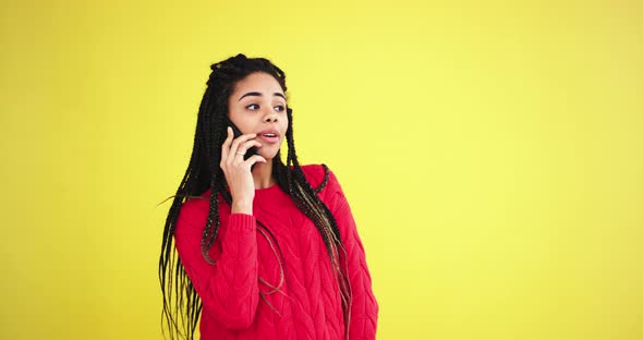 Young African Woman Have a Conversation Using Her alt