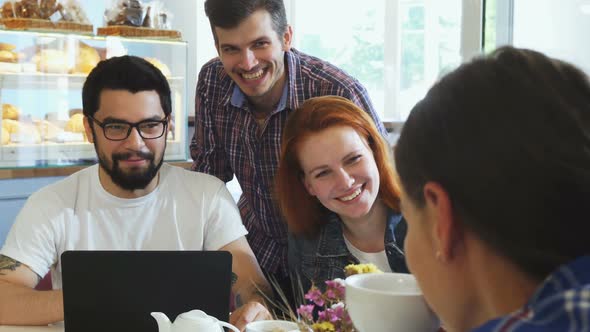 Group of Friends Having Fun Having Breakfast Together at the Coffee Shop alt