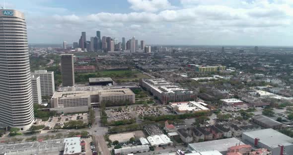 This video is about the surrounding landscape near downtown Houston. This video was filmed in 4k for alt