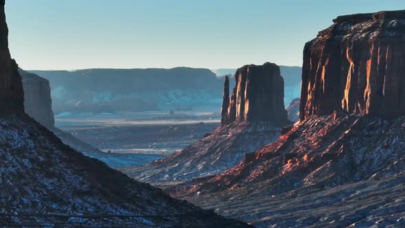 Scenic West Landscape Parallax Effect Rocky Cliffs on Motion Blurry Background alt