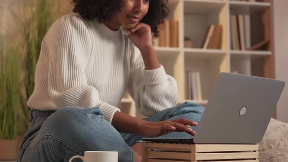 Laptop Leisure Chatting Online Woman Typing Home alt