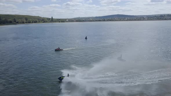 Spiraling Movements of a Watercraft in a View From Above alt
