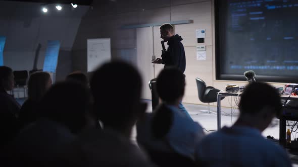 Conference in the IT Industry alt