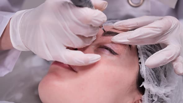 Pigment Application Procedure Using Special Equipment alt