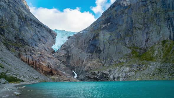Briksdal Glacier in Norway alt